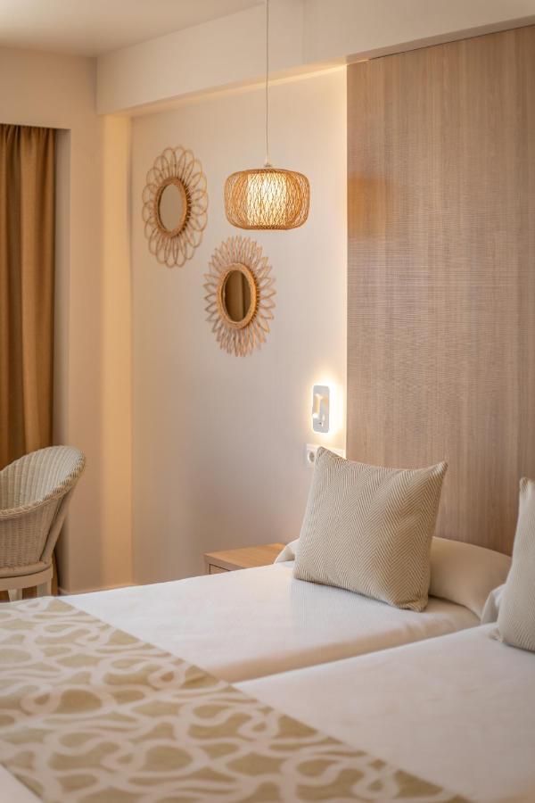 Ona Palmira Paradise Paguera Exterior photo