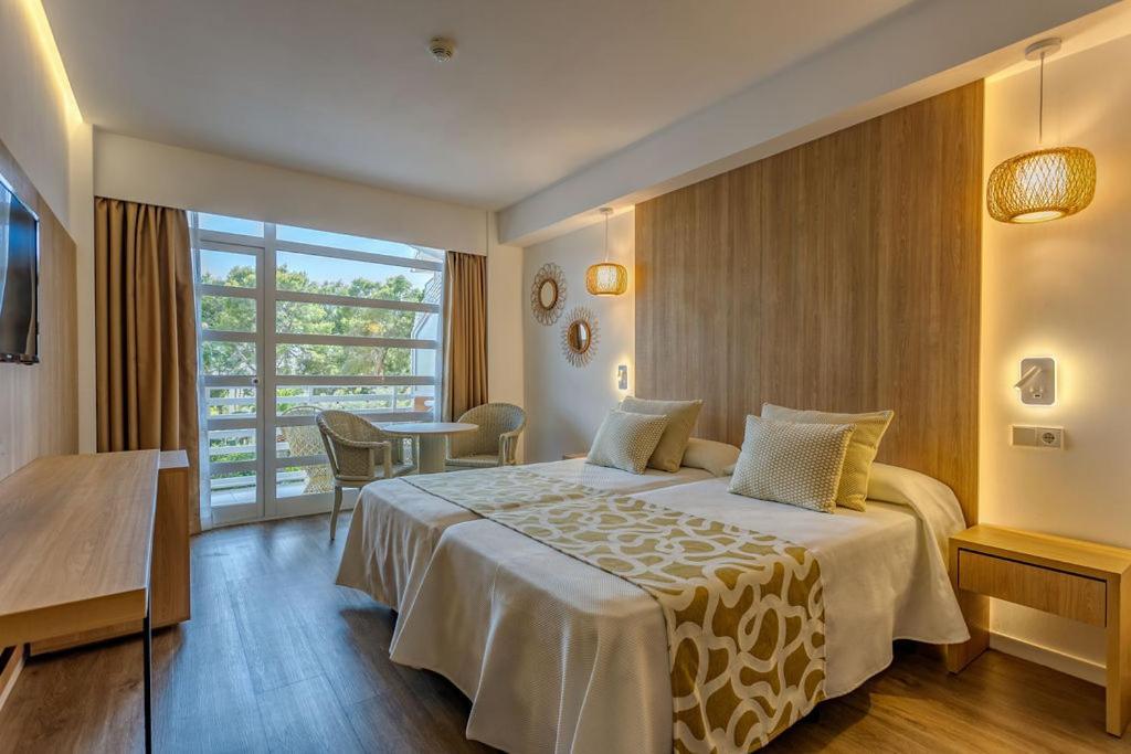 Ona Palmira Paradise Paguera Exterior photo